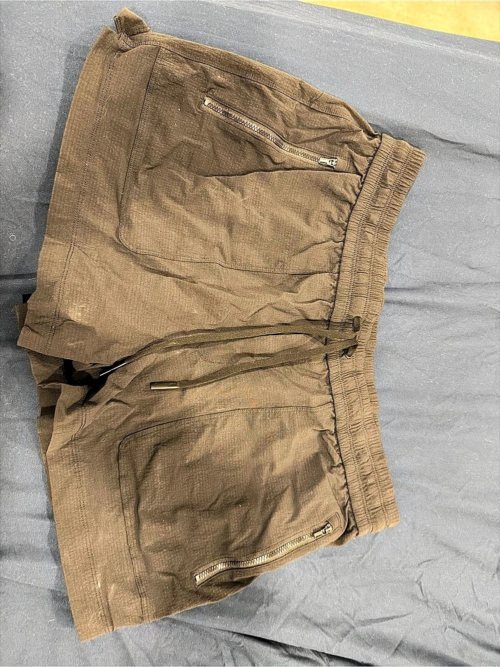 Athleta Athletic Shorts Black Size LG